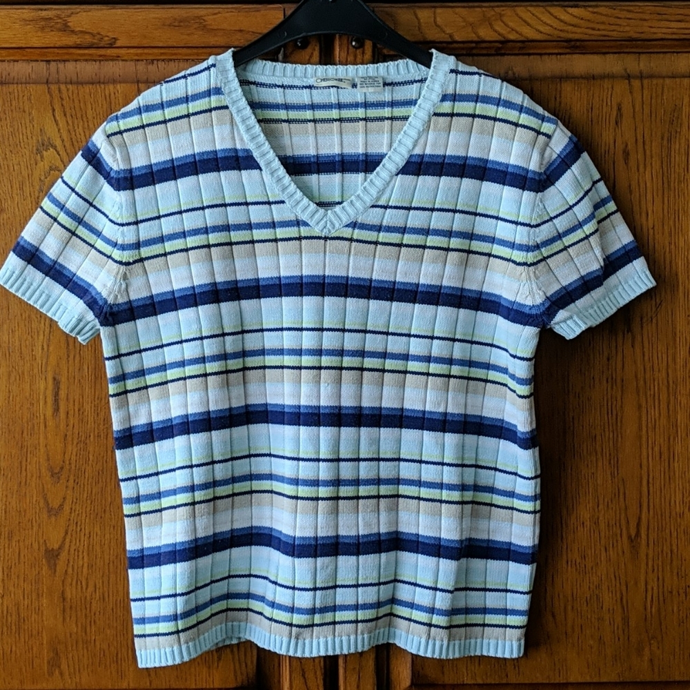 Cherokee - V-Neck Shirt